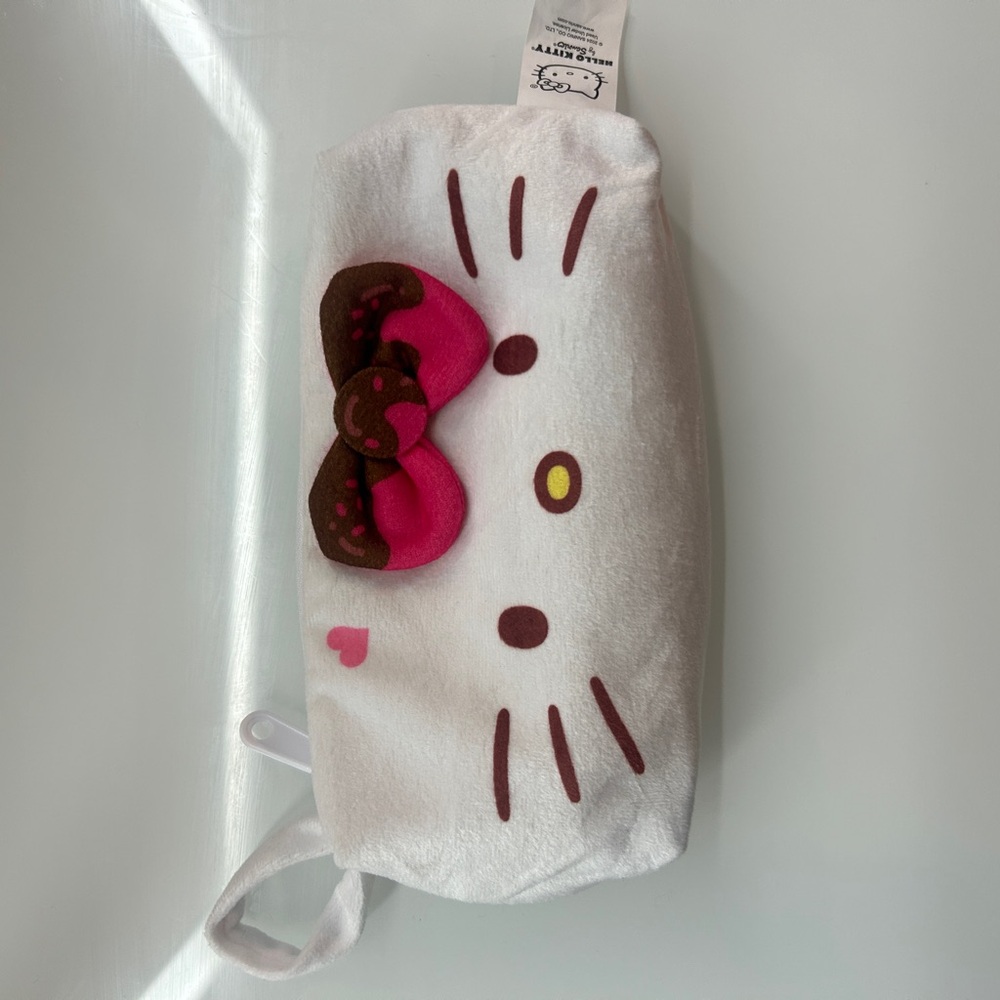 Hello Kitty soft felt White and Pink Accessory/Makeup Bag